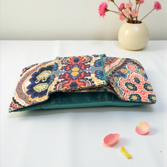 Colorful Patterned Small Wallet - Picture 5 of 7